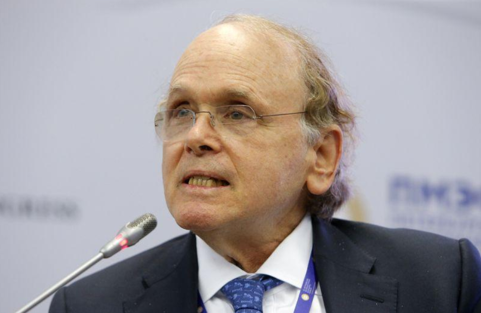 ：普利策奖获奖石油分析师丹尼尔·耶尔金（Daniel Yergin）参加了俄罗斯圣彼得堡国际经济论坛（SPIEF）的会议，2017年6月2日。REUTERS.png